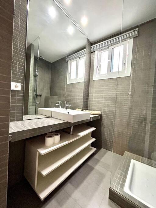 Apartamento Hispalis San Sevilha